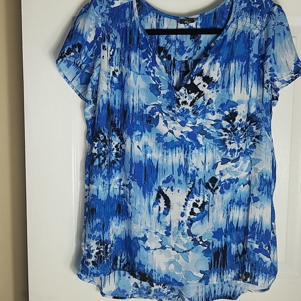 Milano,0023, floral top, size missing